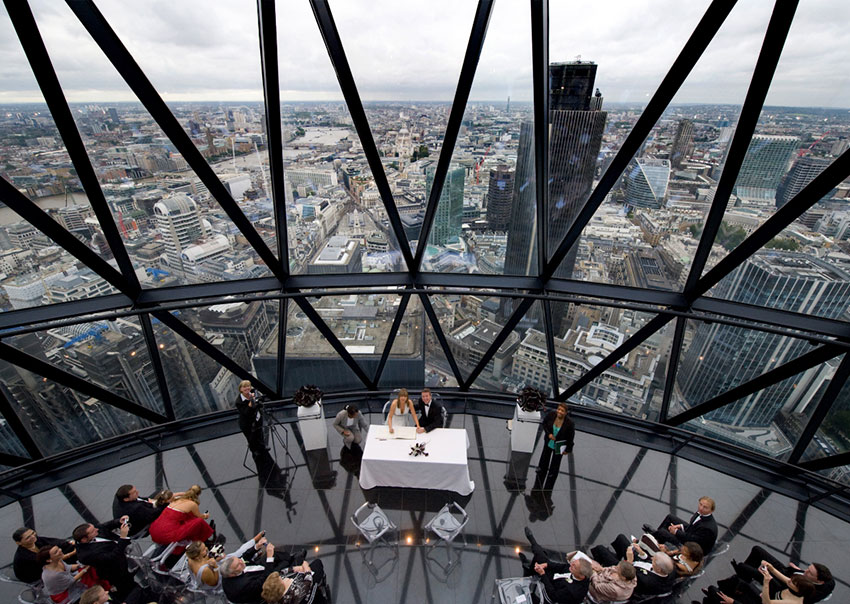 Searcys at the Gherkin in London1.